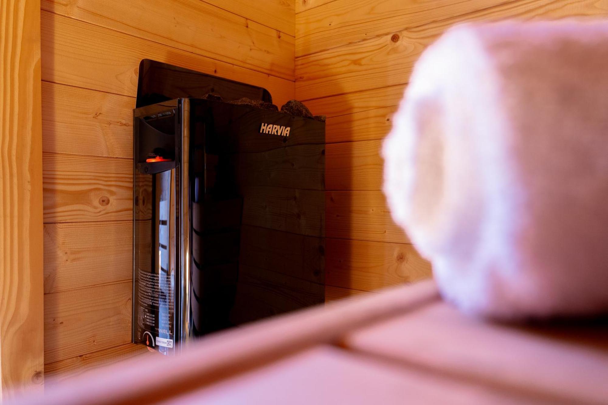 Grade Ii Listed With Sauna In * Bakewell